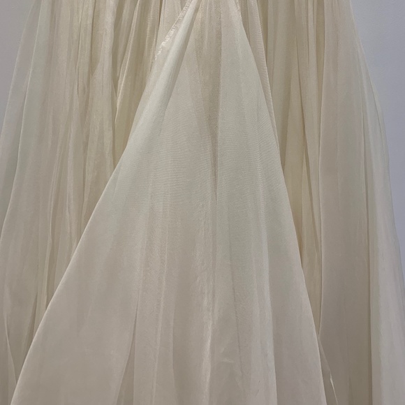 Ayr by Dear Heart Flowy Wedding Dress - Picture 6 of 16